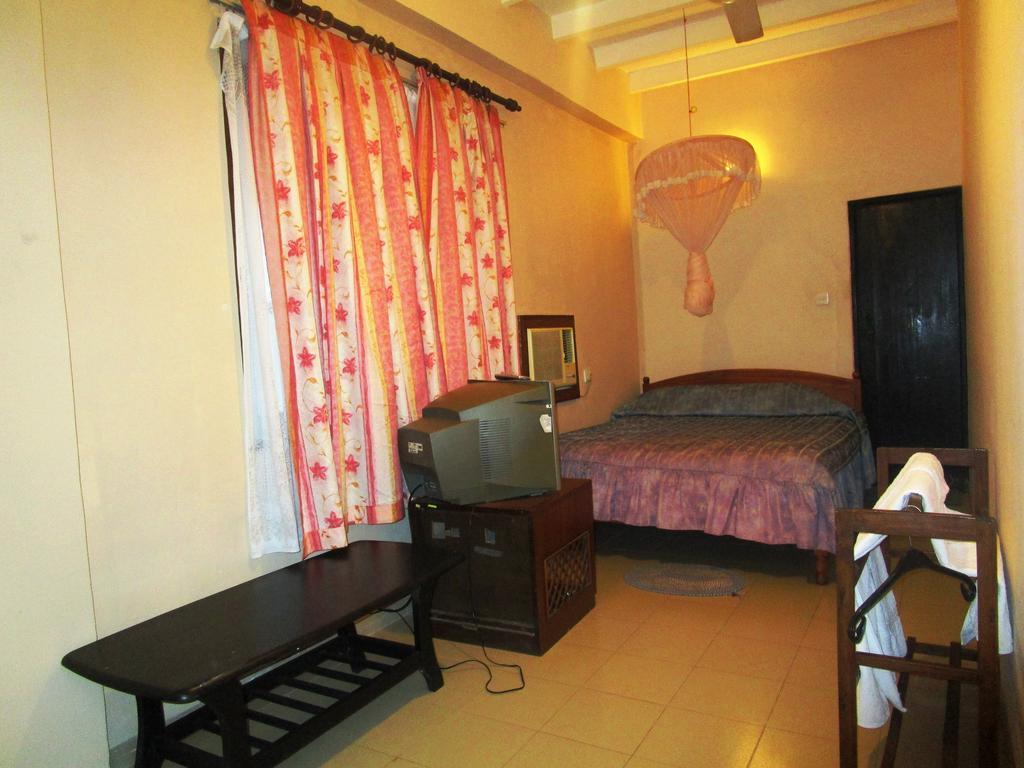 Hotel Shalini Anurâdhapura Chambre photo